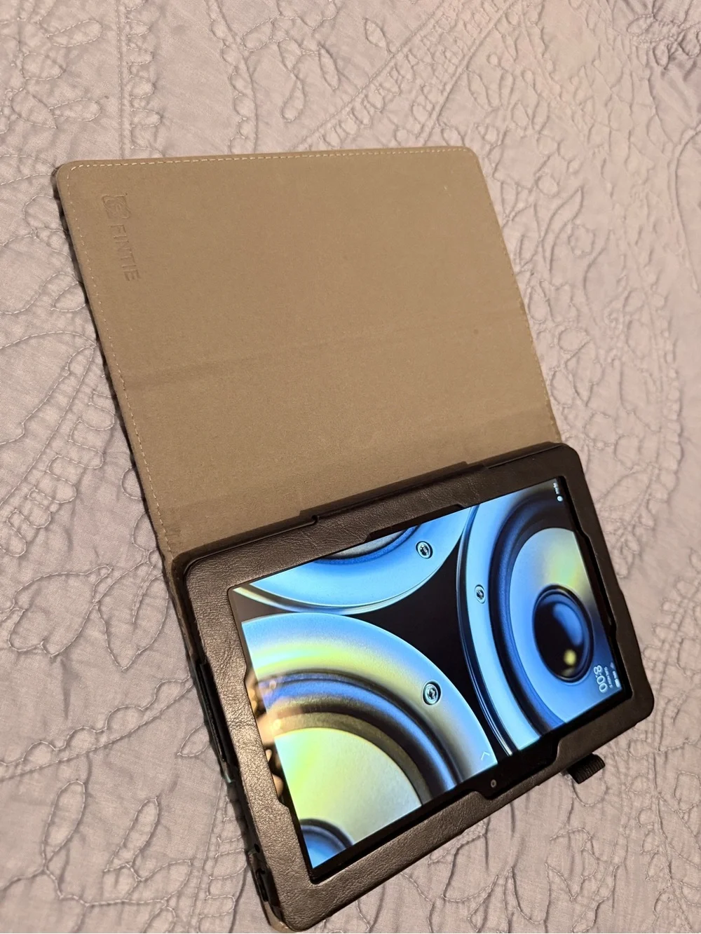 Amazon Kindle Fire HDX 7 3rd Gen 32GB WiFi Tablet + Fintie Mandala Case
